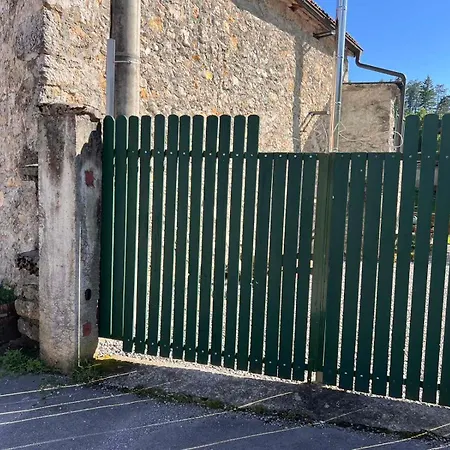 Počitniška hiša Apartma Lavanda *